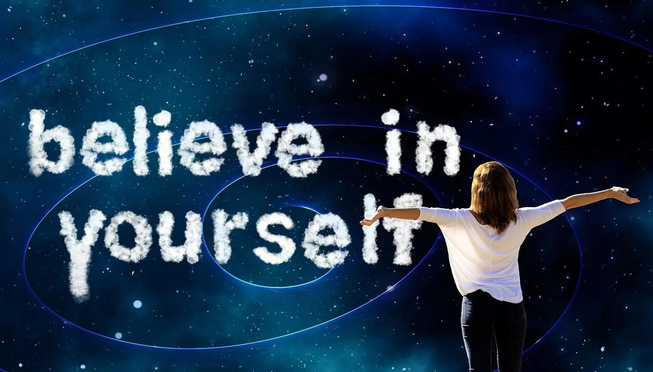 20 Self Motivation qoutes in hindi 2025 credit- canva
